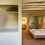 Hip & Peaceful Tm